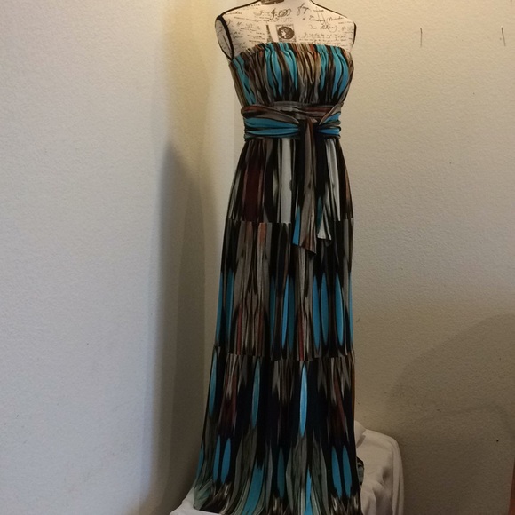 Donna Morgan Dresses & Skirts - Donna Morgan strapless maxi length casual dress